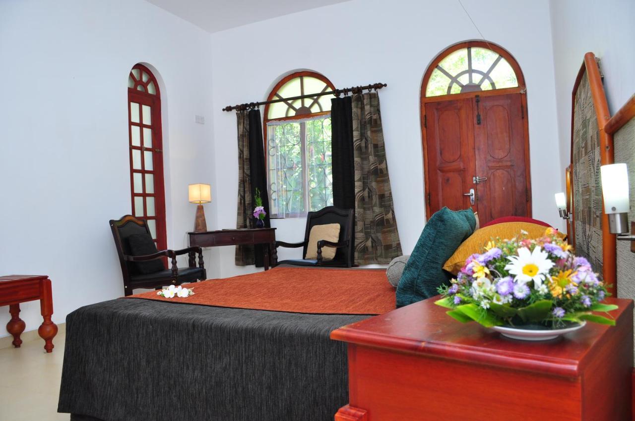Ayubowan Swiss Lanka Bungalow Resort ベントータ エクステリア 写真