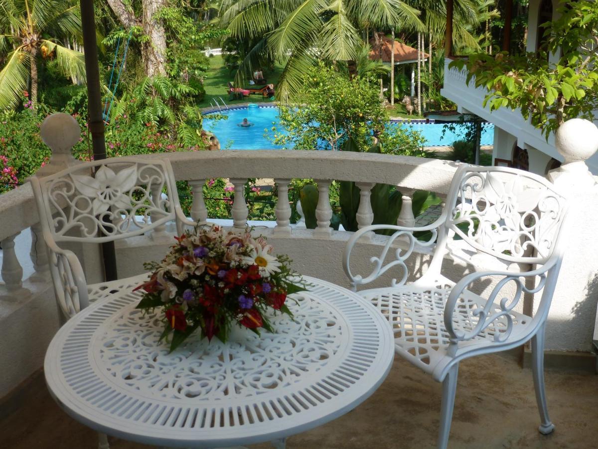 Ayubowan Swiss Lanka Bungalow Resort ベントータ エクステリア 写真