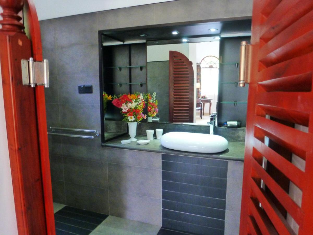 Ayubowan Swiss Lanka Bungalow Resort ベントータ エクステリア 写真